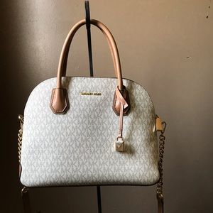 Gently Used Micheal Kors Signature Lg Dome Satchel